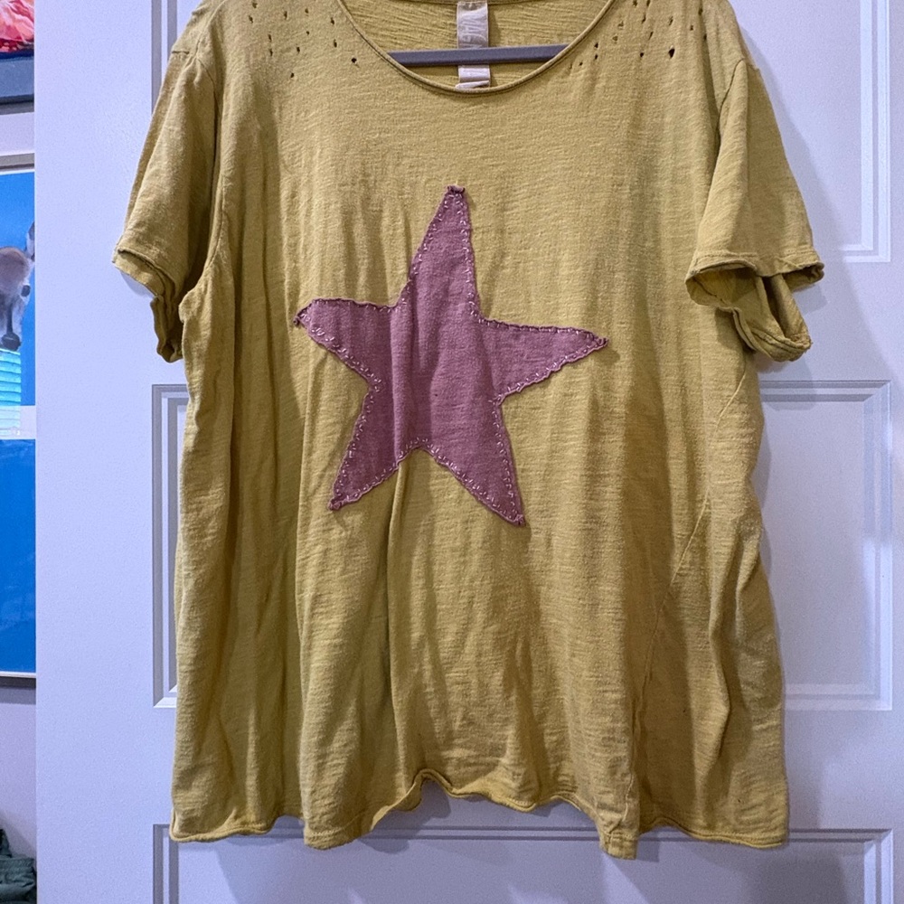 Magnolia Pearl Molly Tee Star Patch - Picture 3 of 5